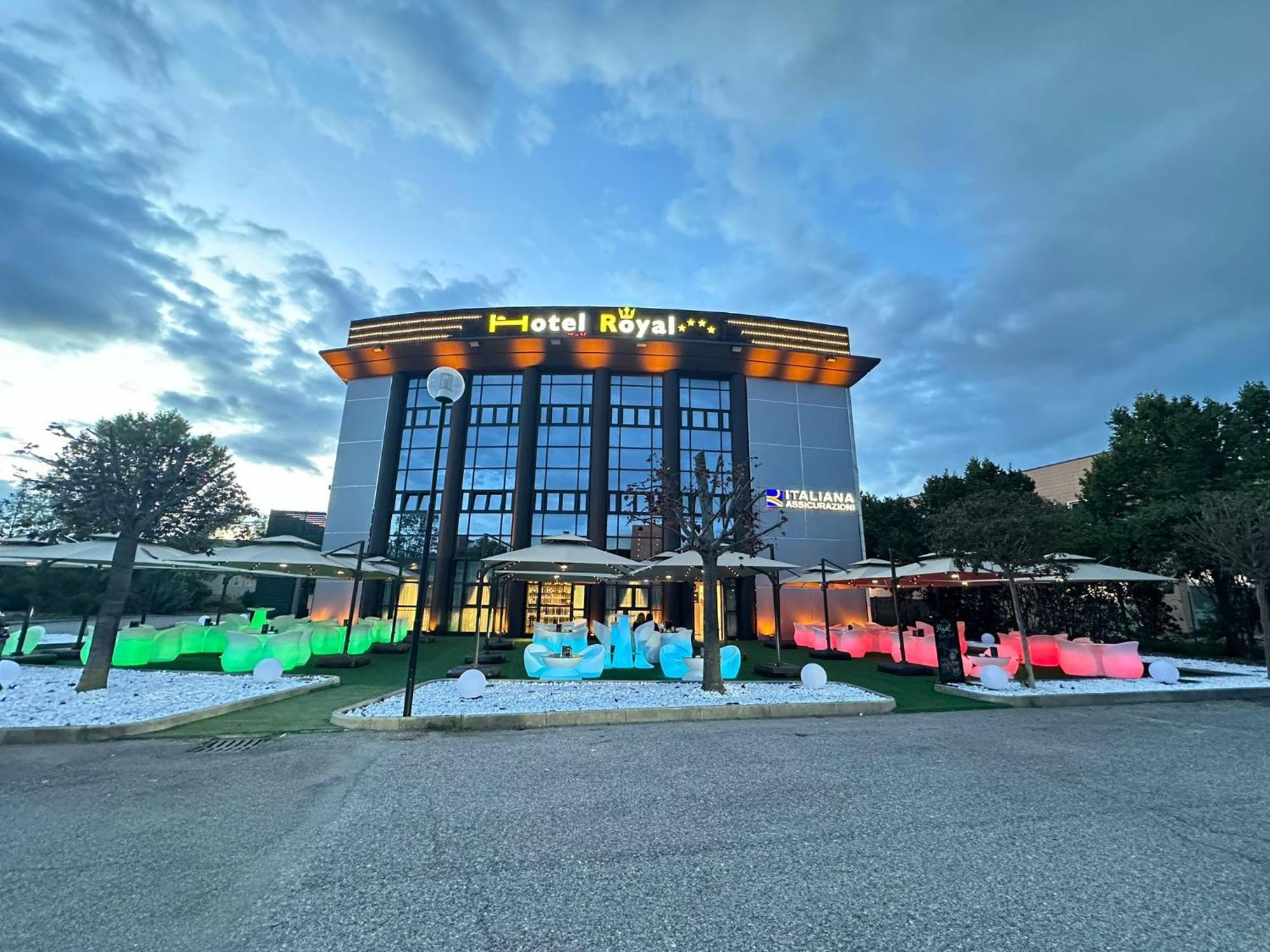 Hotel Royal Faenza Εξωτερικό φωτογραφία